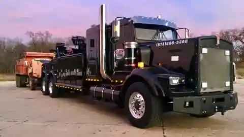 Heavy Towing Columbia MO