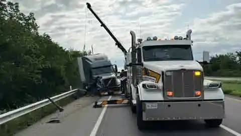 Semi Recovery Columbia MO