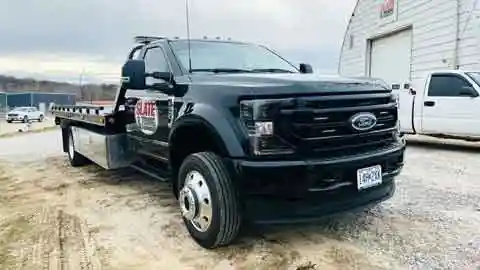 Tow Truck Near Me Windsor Place MO
